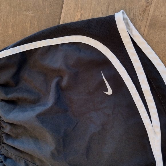 NIKE classic Dri-fit black white tempo running shorts, size S - Picture 7 of 10